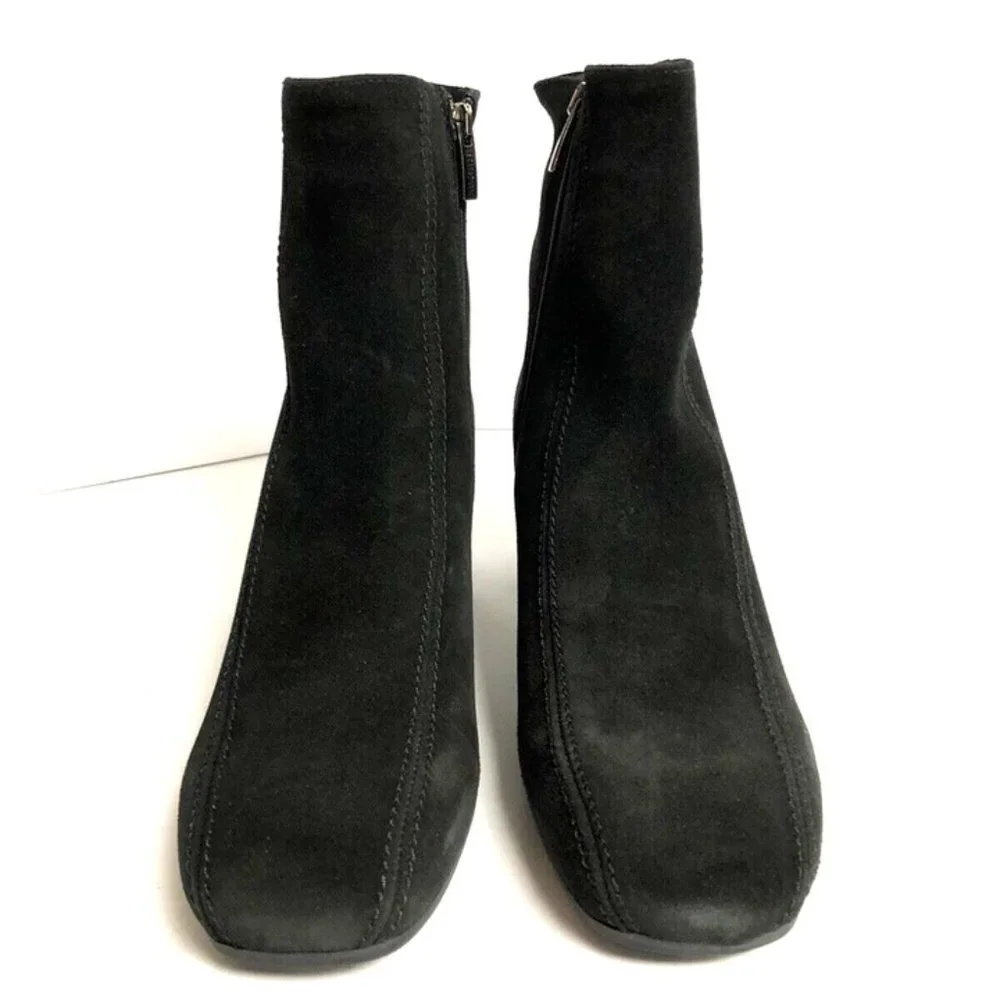 La Canadienne Women's Jewel, Black Suede Boot Size 10 M